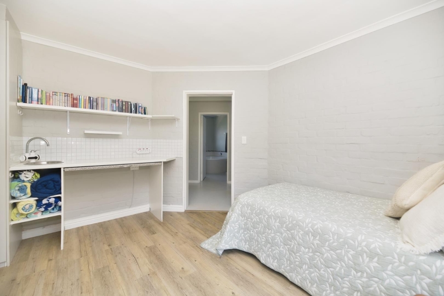 5 Bedroom Property for Sale in Vermont Western Cape